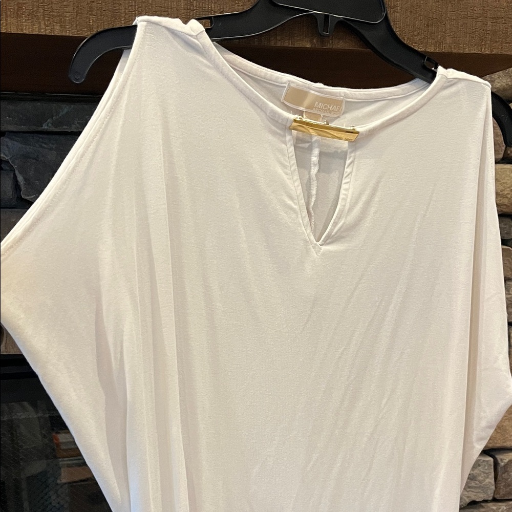 🌷3 Tops for $18 - Michael Kors Off-White Cutout V-Neck Tunic, Sz XS